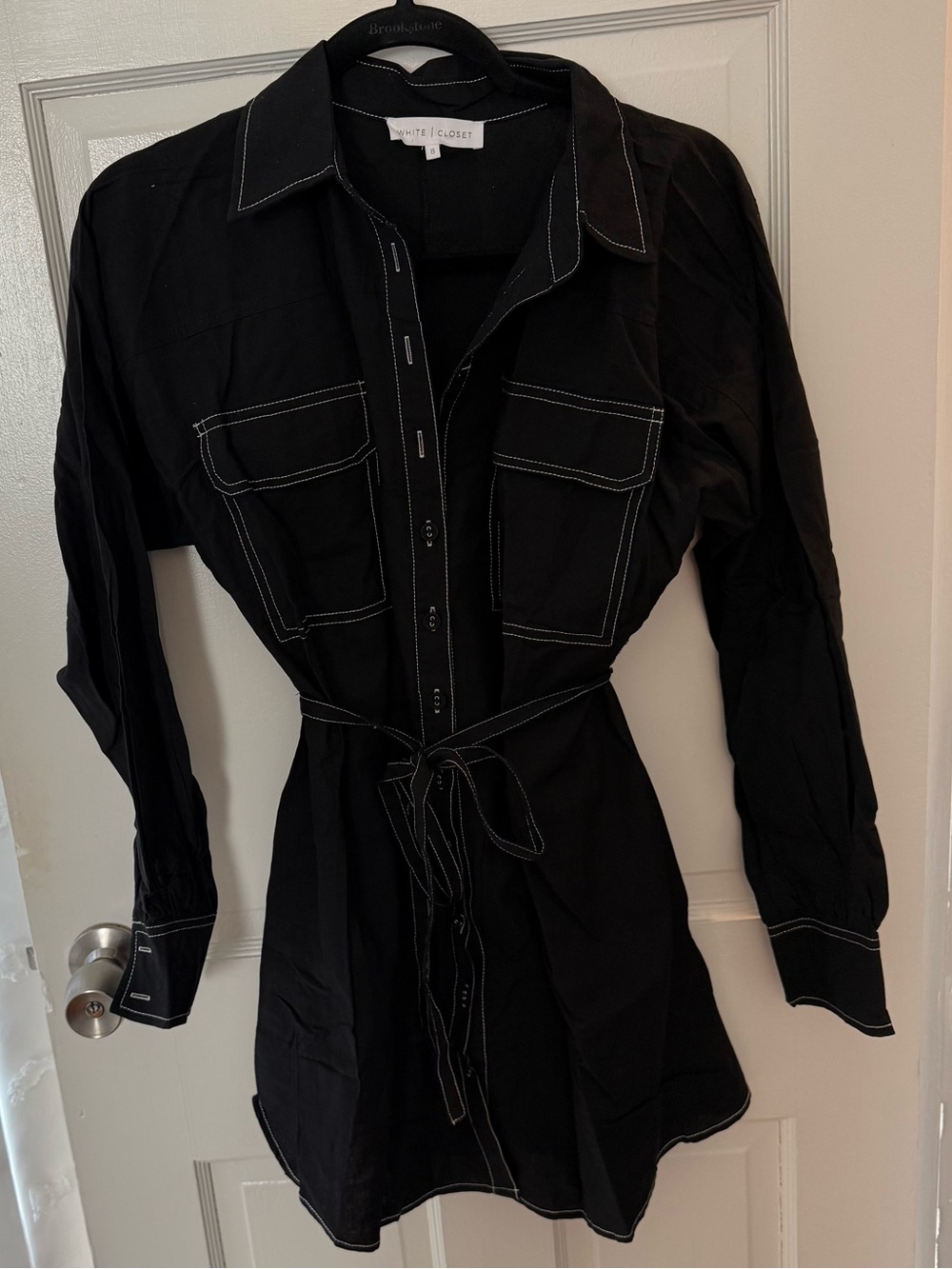 White + Closet Black Contrast-Stitch Tie-Waist Mini Shirt Dress